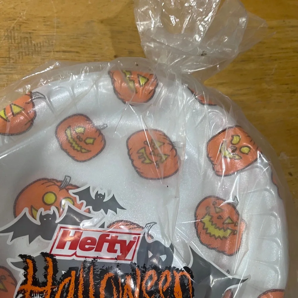 Vtg Hefty Halloween Foam Plates 35 Count Pumpkin Bat 8.875 Inch New Sealed